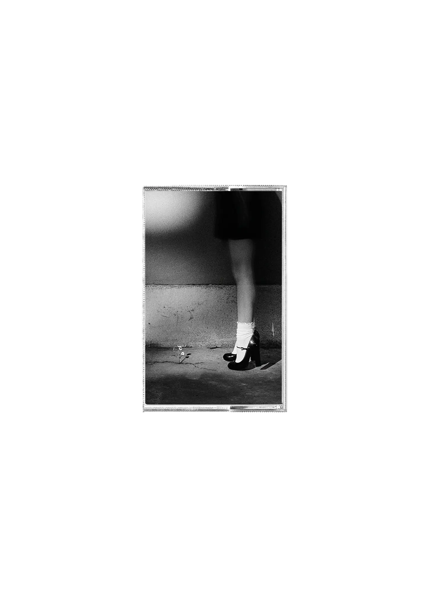 (PREVENTA) Ariana Grande - petal - Cassette Recycled Black 1