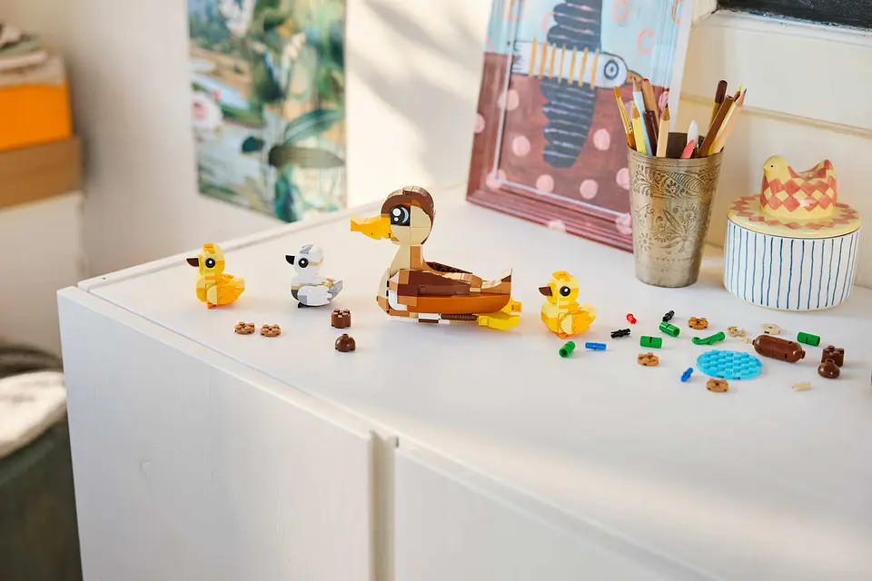 LEGO - Creator - Familia de Patos (40885) 4