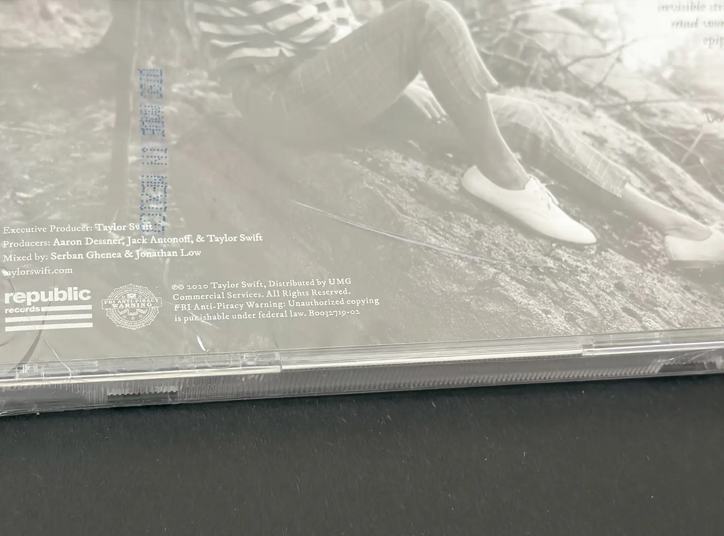 (con detalle) Folklore - Taylor Swift - CD Deluxe Meet Me Behind The Mall 3