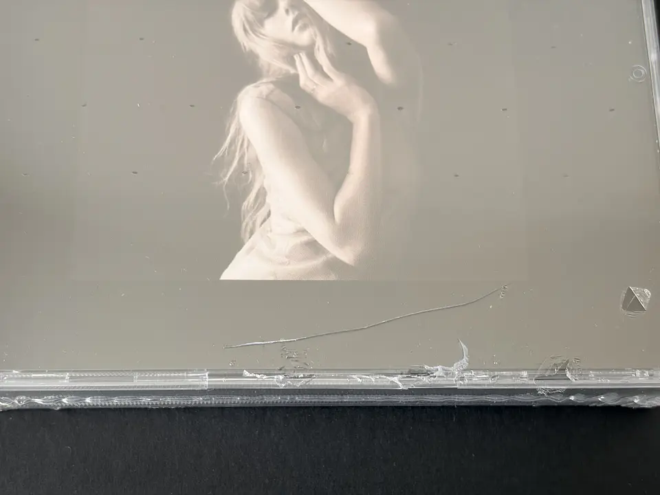 [con detalle] Taylor Swift - The Tortured Poets Department - CD Deluxe Collector’s Edition 8