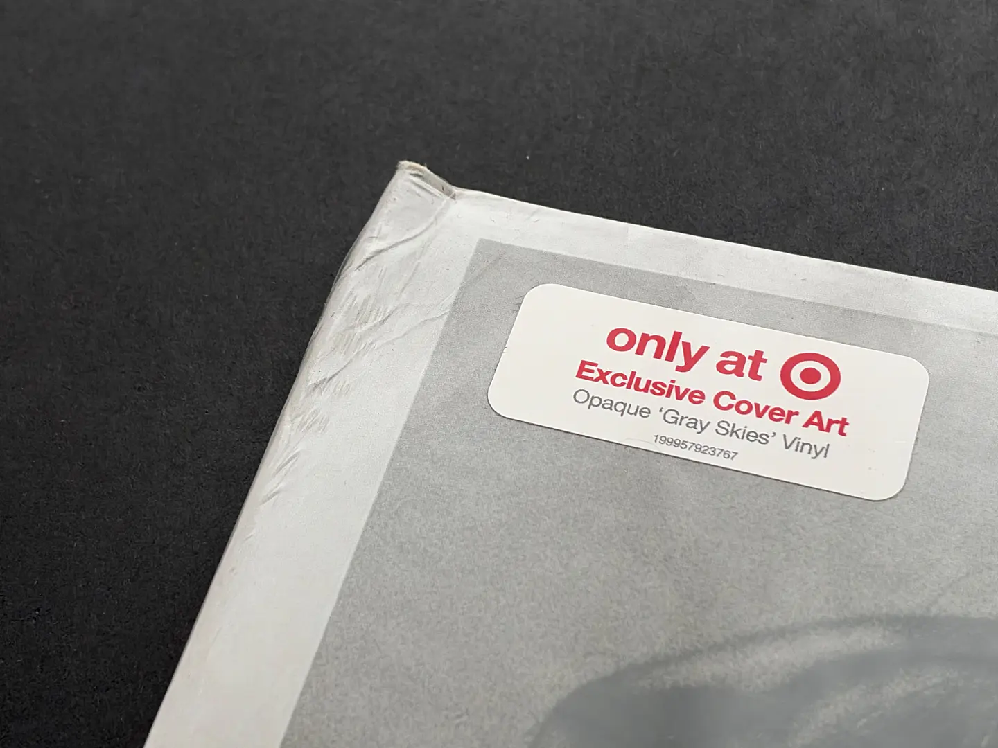 [con detalle] Ariana Grande - petal - Vinilo (LP) Target Gray Skies Edición Limitada 3