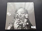 [con detalle] Ariana Grande - petal - Vinilo (LP) Target Gray Skies Edición Limitada - Miniatura 7