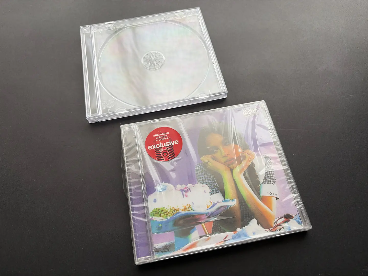 [con detalle] Olivia Rodrigo - Sour - CD Edición Limitada Target 4