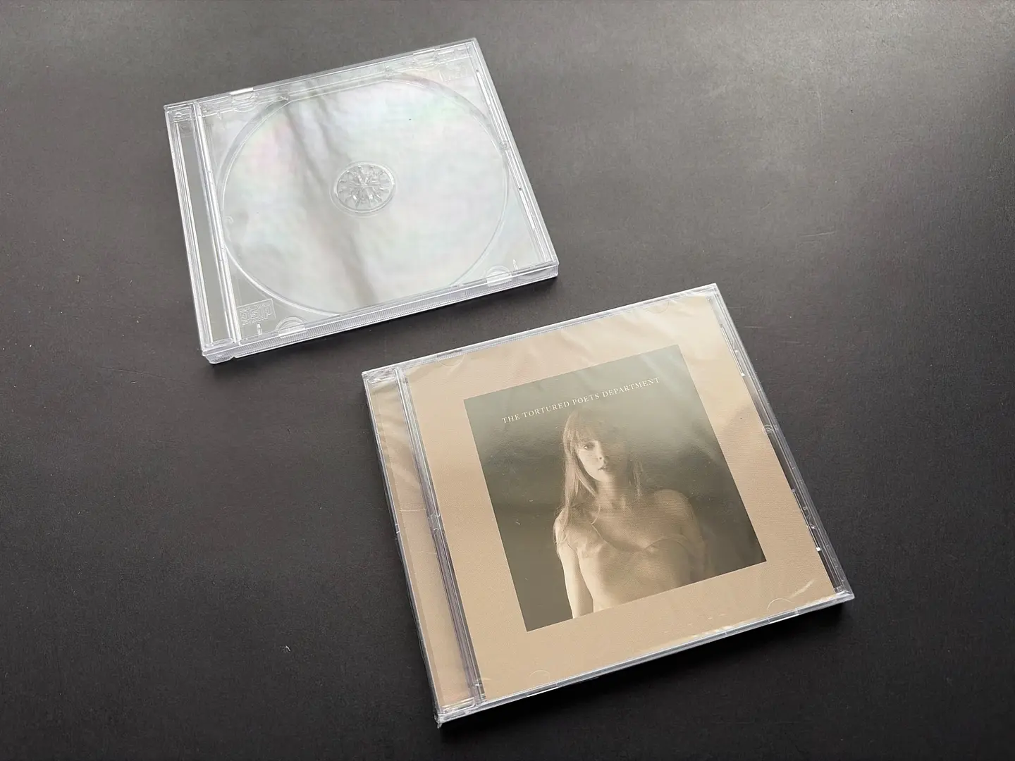 [con detalle] Taylor Swift - The Tortured Poets Department - CD + Bonus Track 