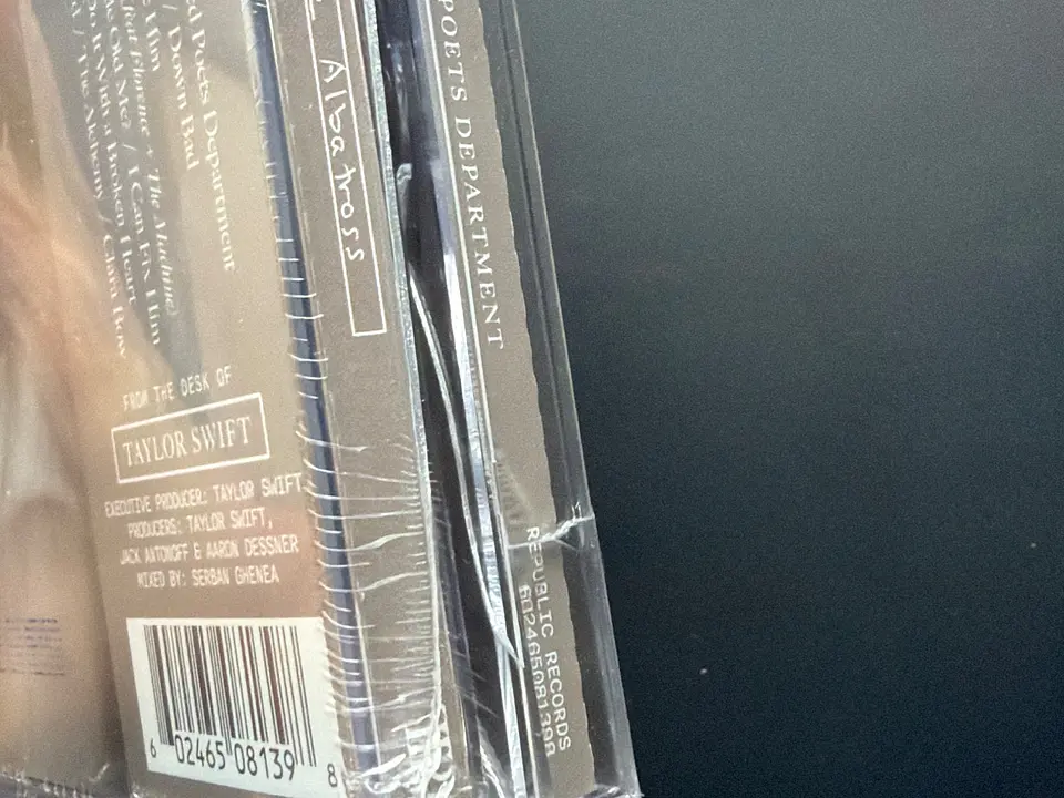 [con detalle] Taylor Swift - The Tortured Poets Department - CD Deluxe Collector’s Edition 5