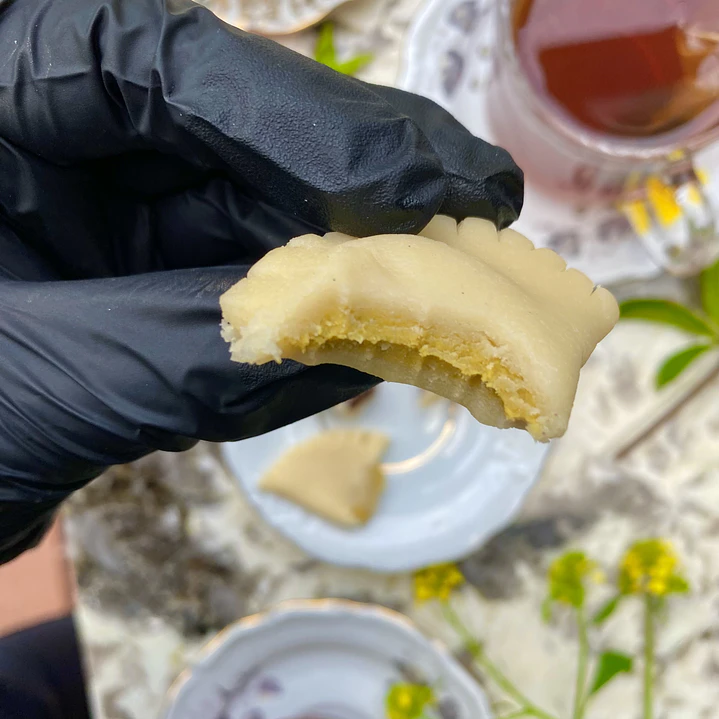 Docena (12) Empanadas de Mazapán 6