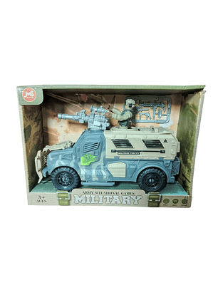 Carro Militar con soldado