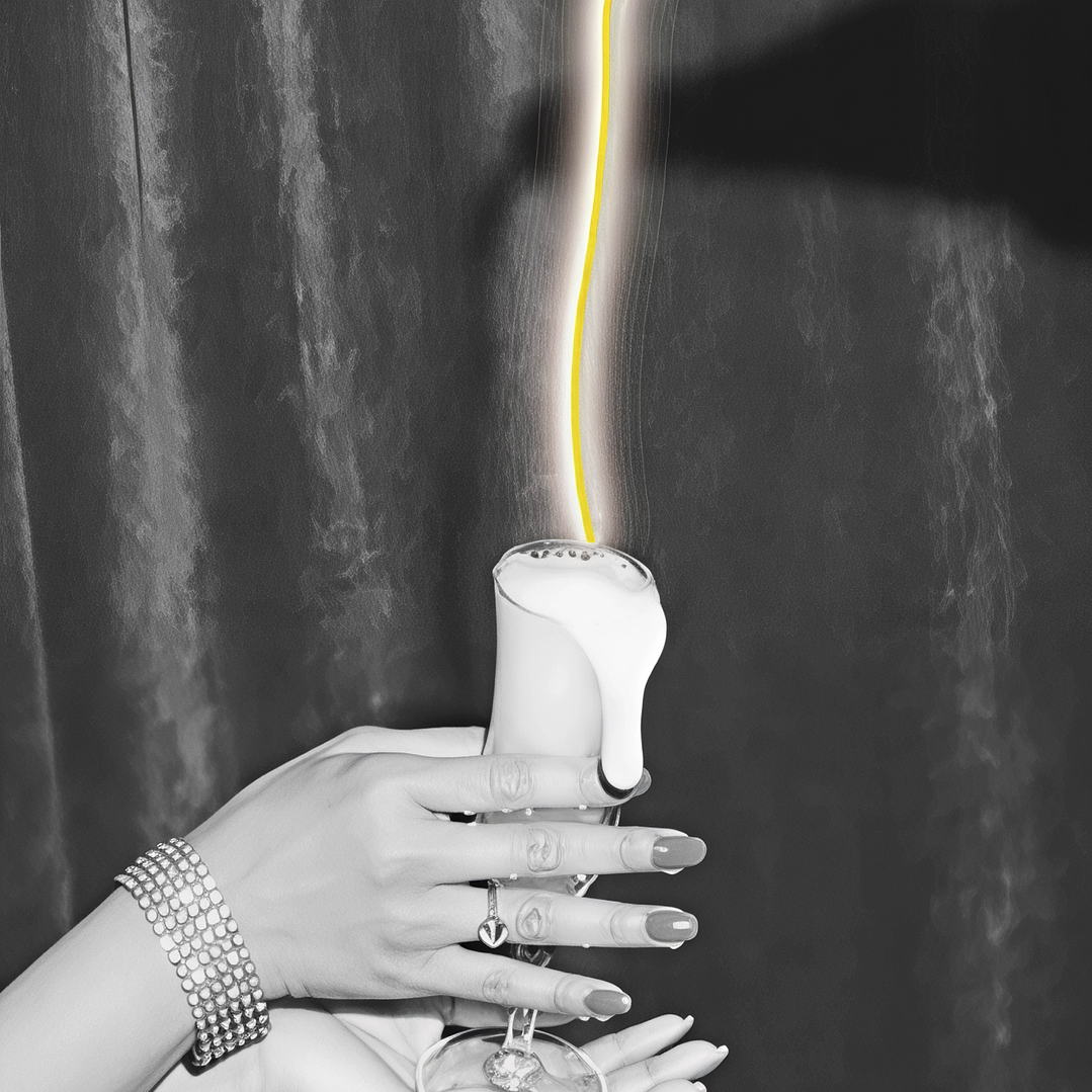 Quadro decorativo neon mulher champagne 2