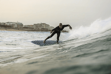 As Melhores Marcas de Equipamento de Surf em 2023