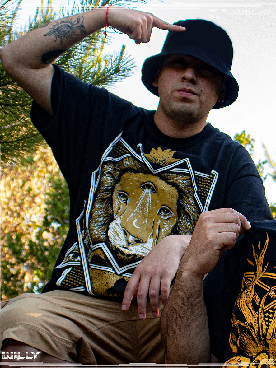 POLERA TÓTEM LEÓN 4