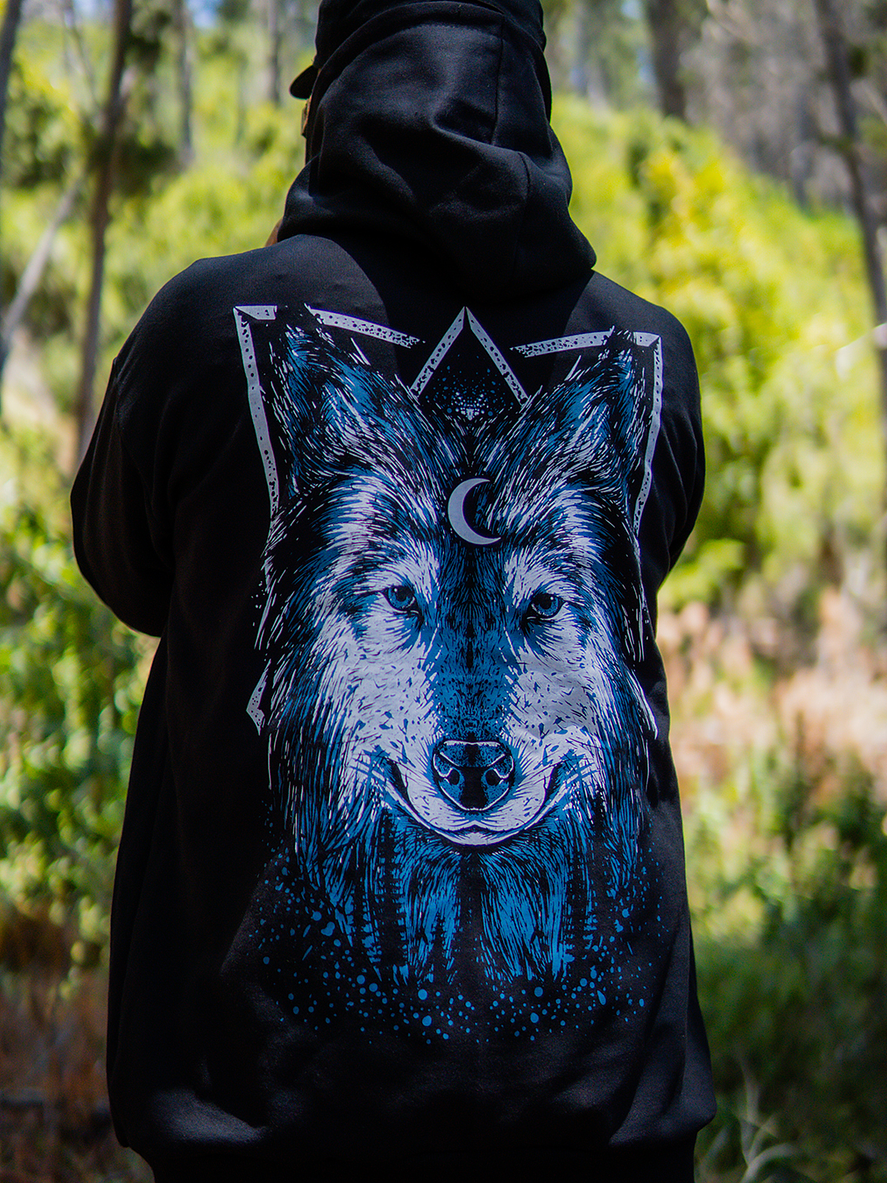 POLERÓN CANGURO TÓTEM LOBO 4