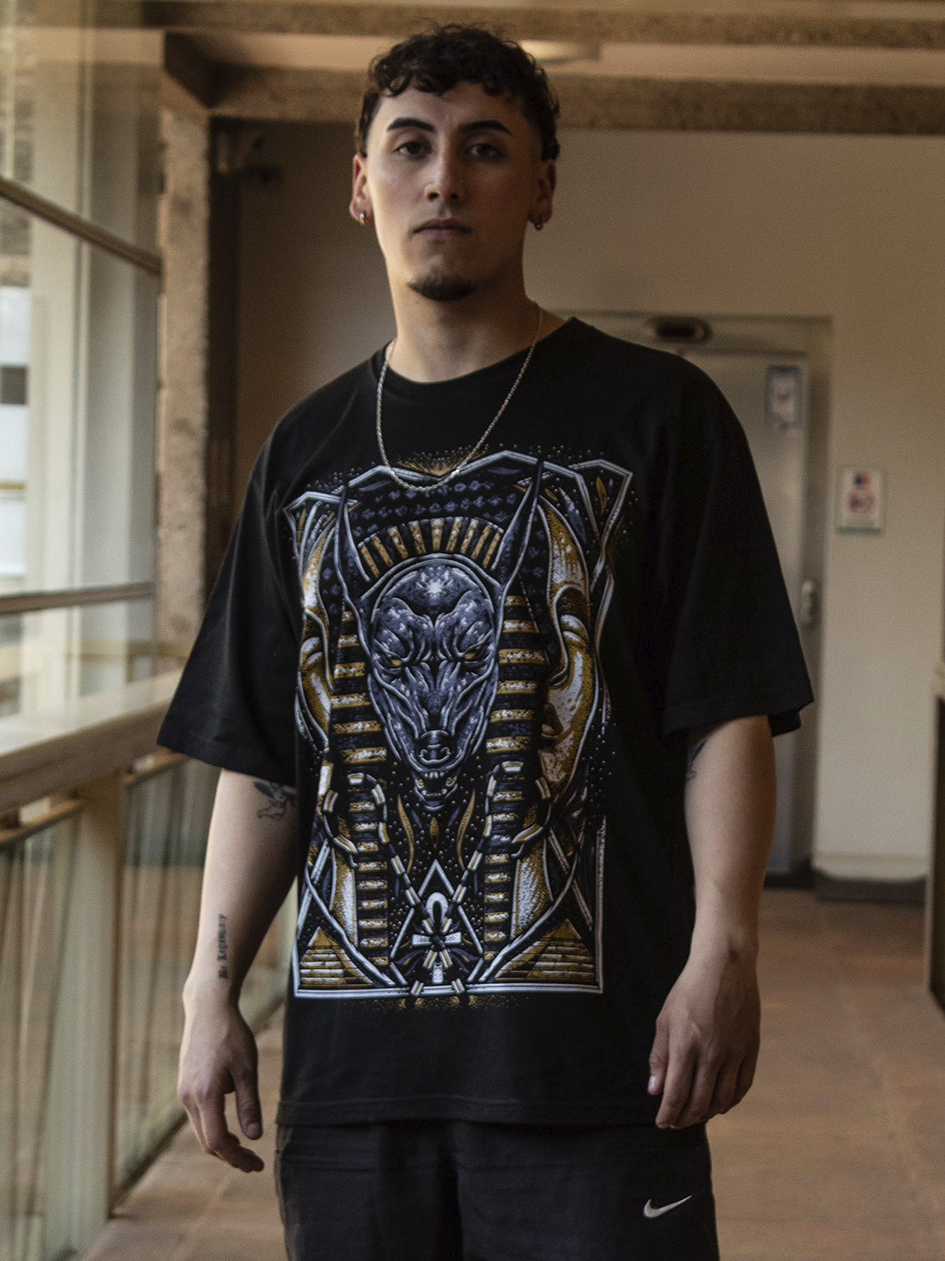 POLERA ANUBIS 1