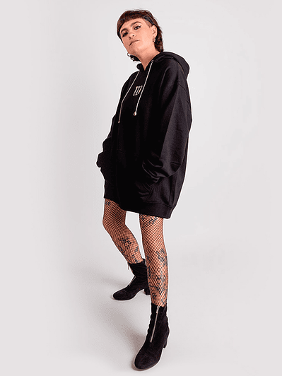 POLERON OVERSIZE THE ESSENCE OF OURSELVES