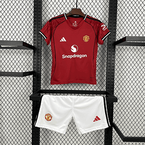 Kit Infantil Manchester United 2025/26 Home (Camisola + Calções) 