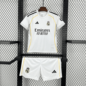 Kit Infantil Real Madrid 2025/26 Home (Camisola + Calções) - 3 aos 13 Anos