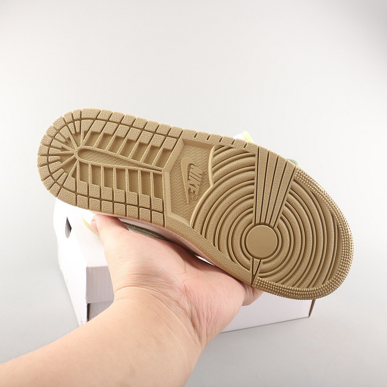 Ténis AJ 1 Retro Low FD9906 131 - Verde e Branco (36 ao 46) 7