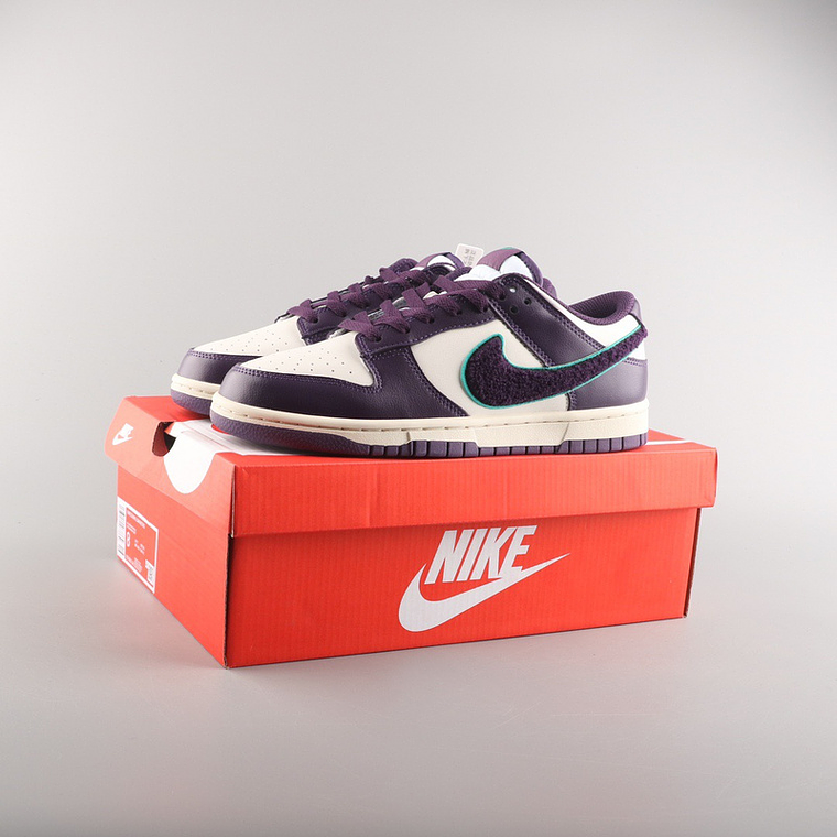  Ténis Nike DUNK SB LOW CLASSIC FD9762-061 - Roxo e Branco (Tamanho 36 ao 45) 2