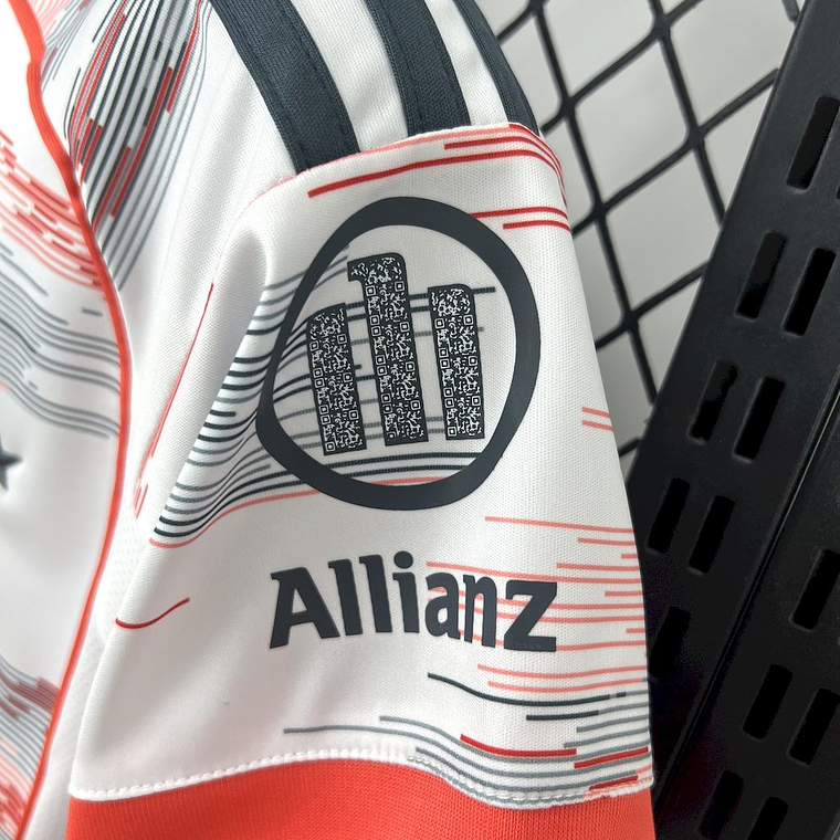 Bayern Munich Women's 2025/26 Away Jersey - Fan Version - Sizes S to 2XL 8