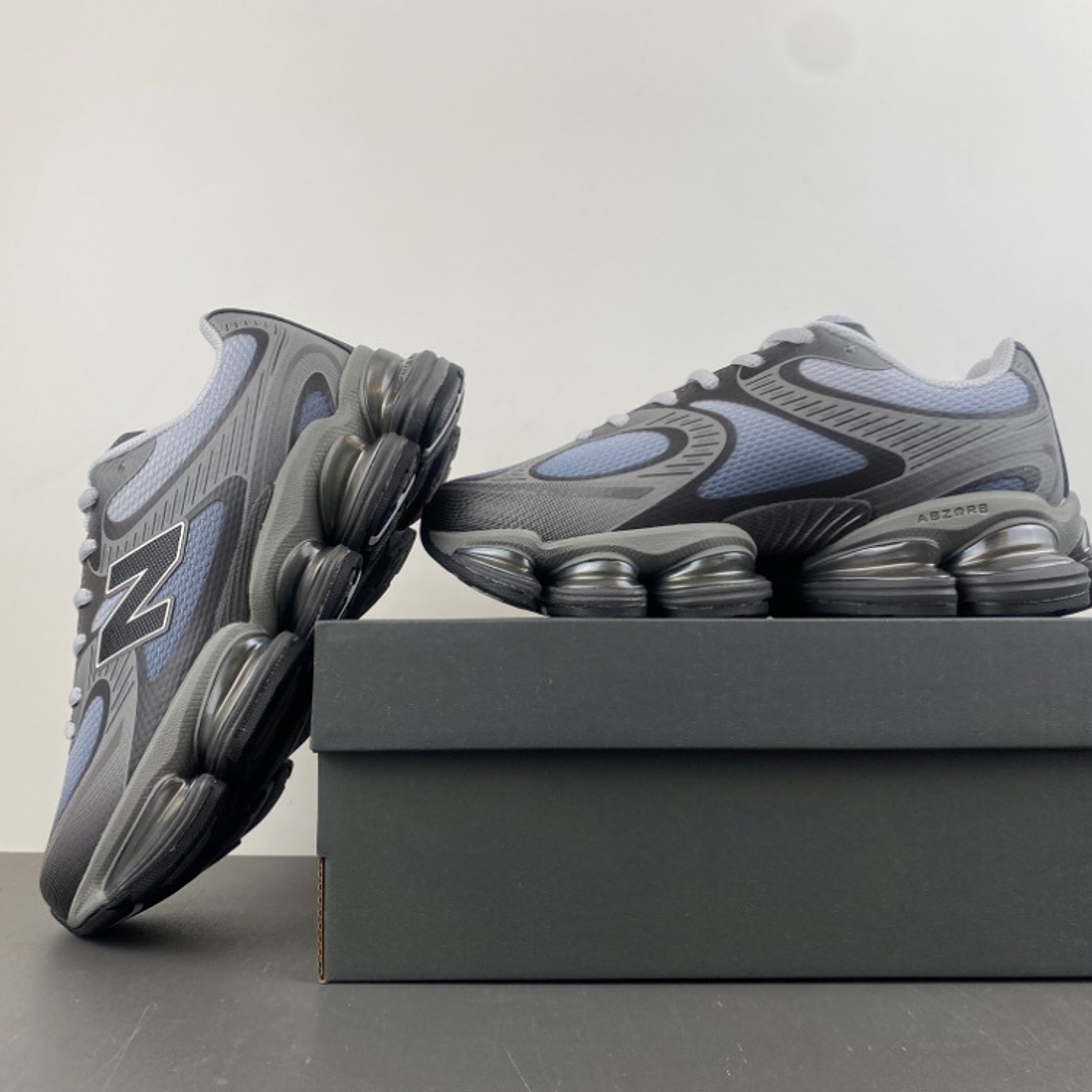 New Balance ABZORB 2000 Sneakers - Classic Performance (Sizes 36 to 46.5) 5