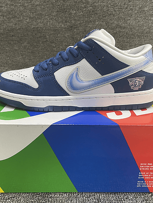 Tênis Dunk SB Low Top Grain - Couro (Tamanho 36 ao 47,5) Azul escuro e Branco