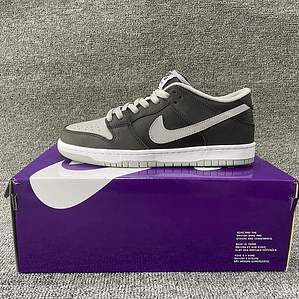 Tênis Dunk SB Low Top Grain - Couro (Tamanho 36 ao 47,5) Cinza escuro e branco