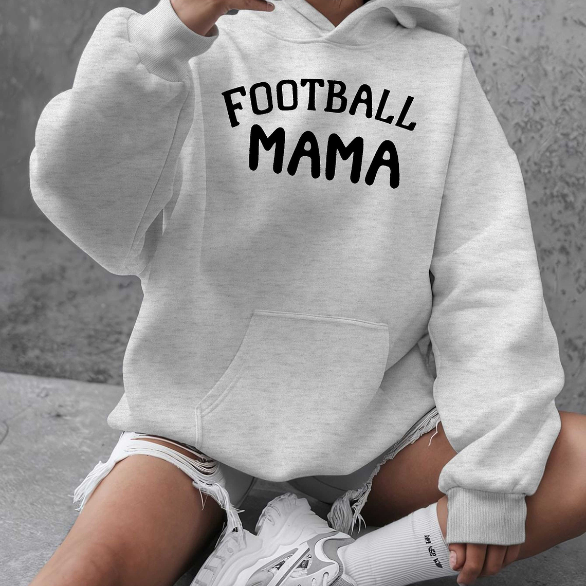 Sweatshirt 'Football Mama' Tamanhos Plus Size - Letras Brancas/Fundo Preto 5