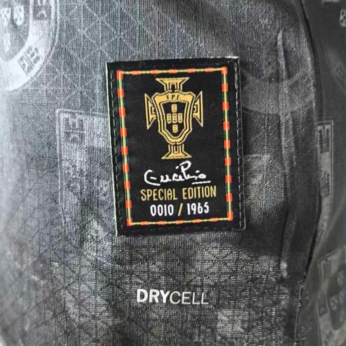 Camisola Portugal 2026/27 Special Edition Eusébio Pantera Negra - Versão Jogador - S ao 2XL 3