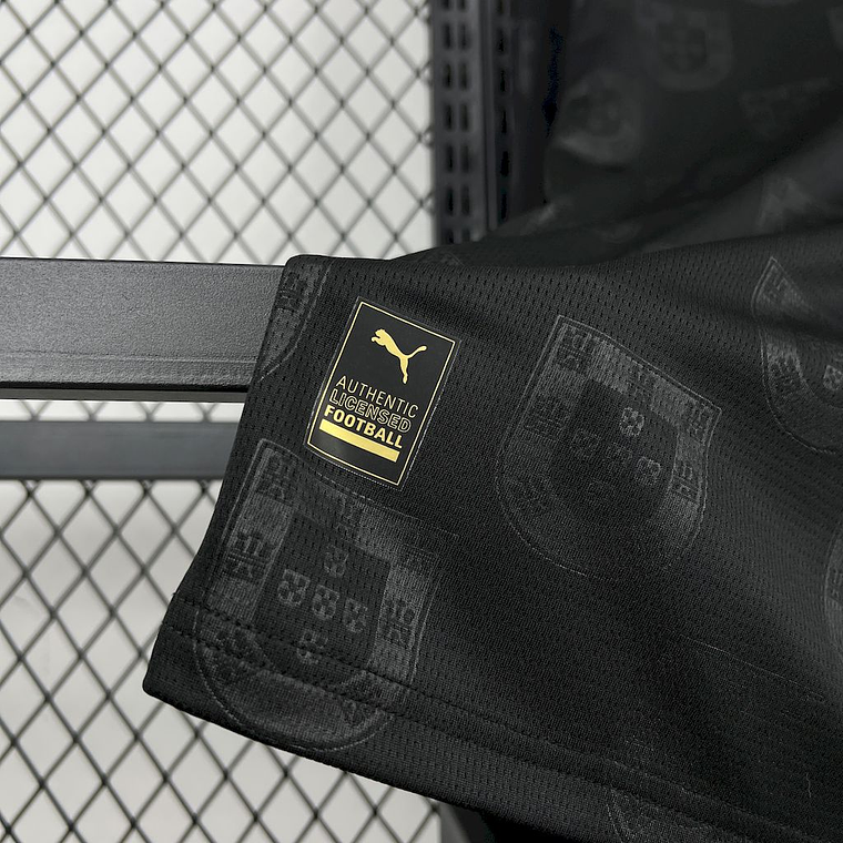 Camisola Portugal 2025/26 Edição Especial EUSÉBIO PANTERA NEGRA Manga Comprida 8