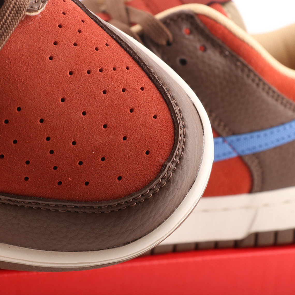 Ténis DUNK SB LOW CLASSIC - Castanho e Tijolo (36 ao 46)  3