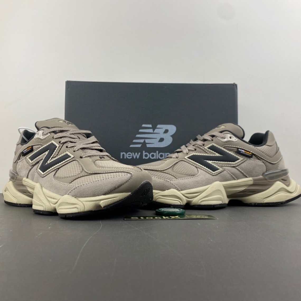 Ténis New Balance 9060 'Cinza e Preto' - Original, Estilo e Conforto Superior 3