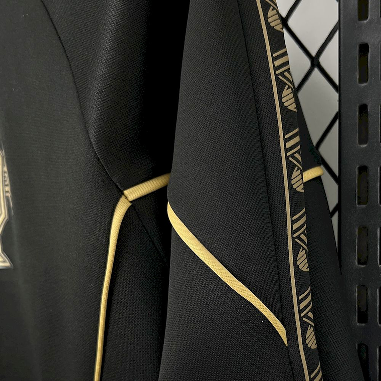 Casaco e calças de fato de treino adulto Portugal 2026 Eusebio KING 13