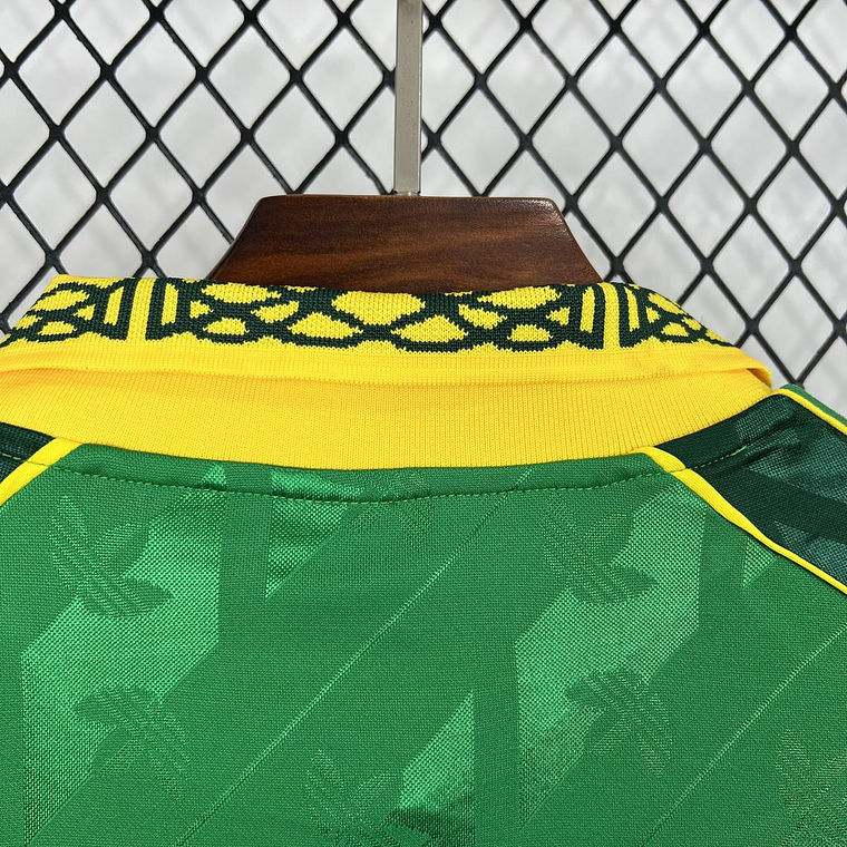 Camisola Retro Celtic 24/25: A Lenda de Glasgow em Manga Comprida 11