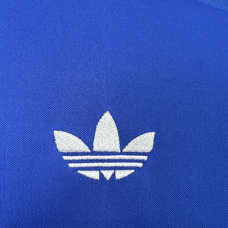 Camisola Retro George Best x Manchester United: A Edição Conjunta que Eterniza o Quinto Beatle 7