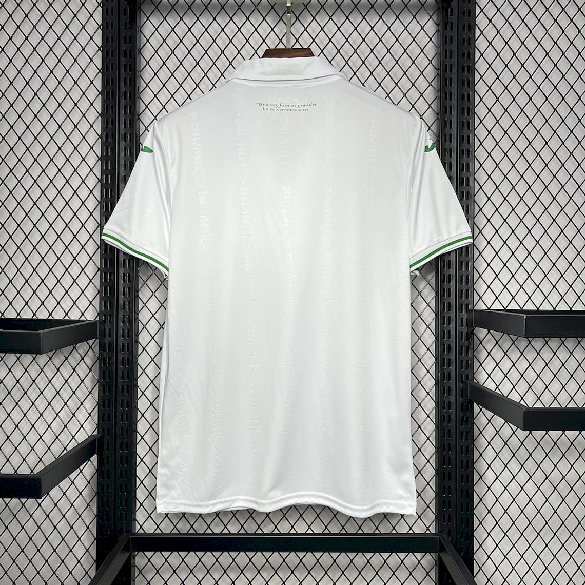 Camisola Retro Córdoba CF 70 Anos: A Camisola que Celebra Sete Décadas de Orgulho Blanquiverde 2