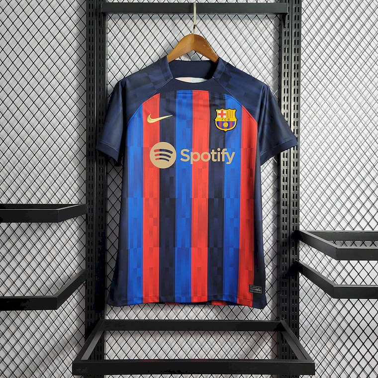 Camisola Retro Barcelona 22/23: A Camisola que Uniu o Passado ao Presente 3