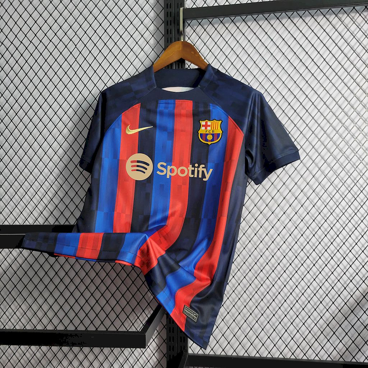 Camisola Retro Barcelona 22/23: A Camisola que Uniu o Passado ao Presente 1