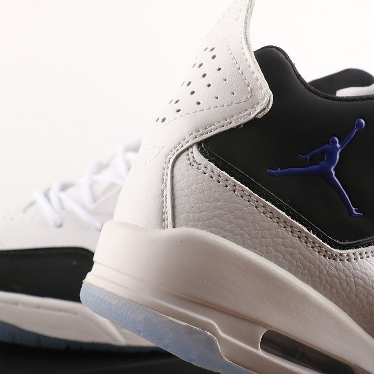 Ténis Jordan AR1000: O Ícone do Basquetebol que Marcou Gerações 6