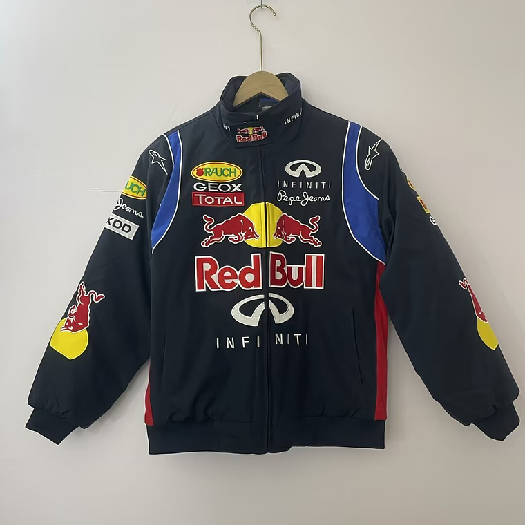 Casaco Red Bull Racing F1 Team Jacket: O Casaco que Veste a Atitude dos Campeões 1