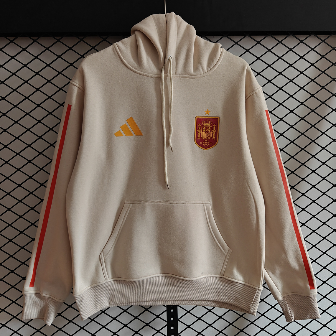 Hoodie Seleção Espanha: A Sweatshirt que Veste o Orgulho de Ser Espanhol | Tamanhos S ao 3XL 5