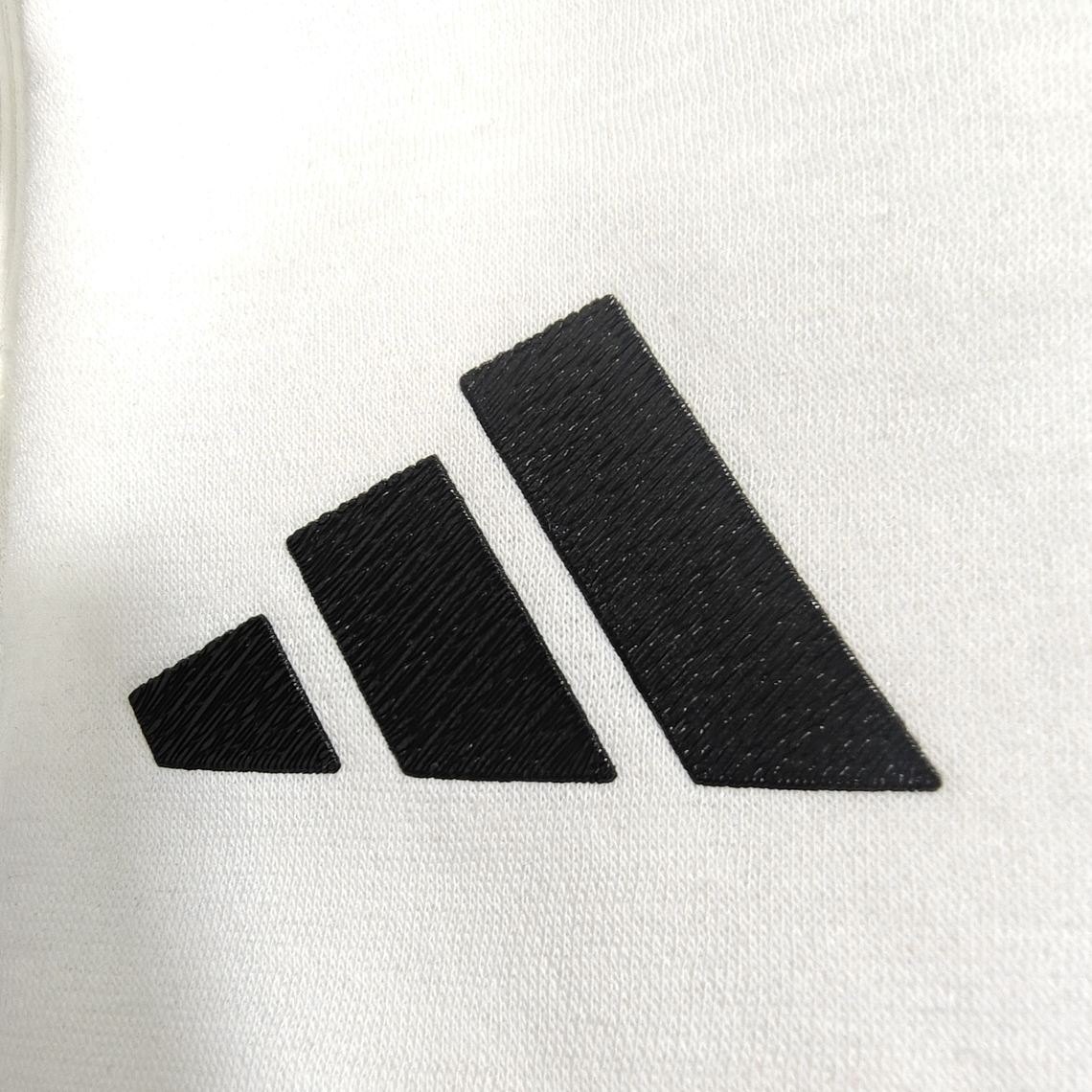 Benfica Hoodie: A Sweatshirt que Veste a Glória do Sport Lisboa e Benfica 10