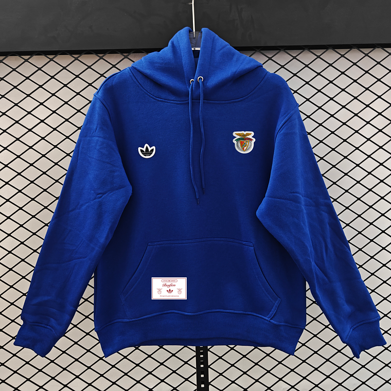 Vintage Benfica Heritage Hoodie: A Sweatshirt que Homenageia a História do Glorioso 8
