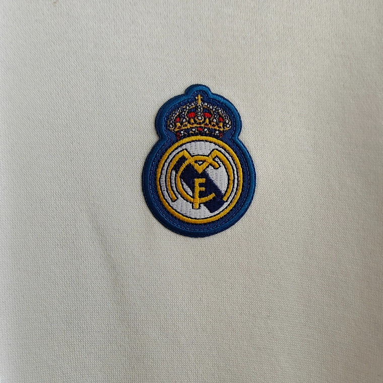 Real Madrid Heritage Vintage Hoodie: A Sweatshirt que Veste a Lenda Merengue 11