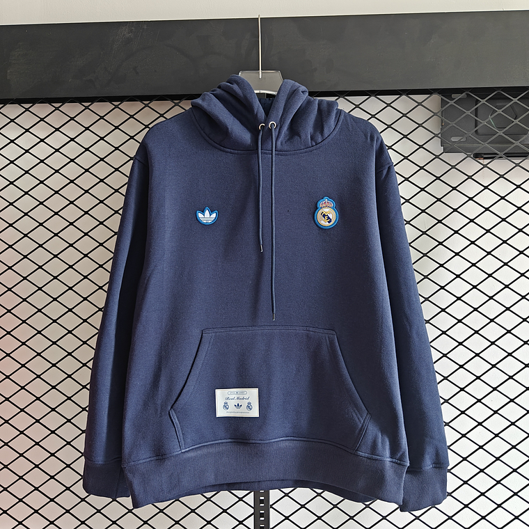 Real Madrid Heritage Vintage Hoodie: A Sweatshirt que Veste a Lenda Merengue 8