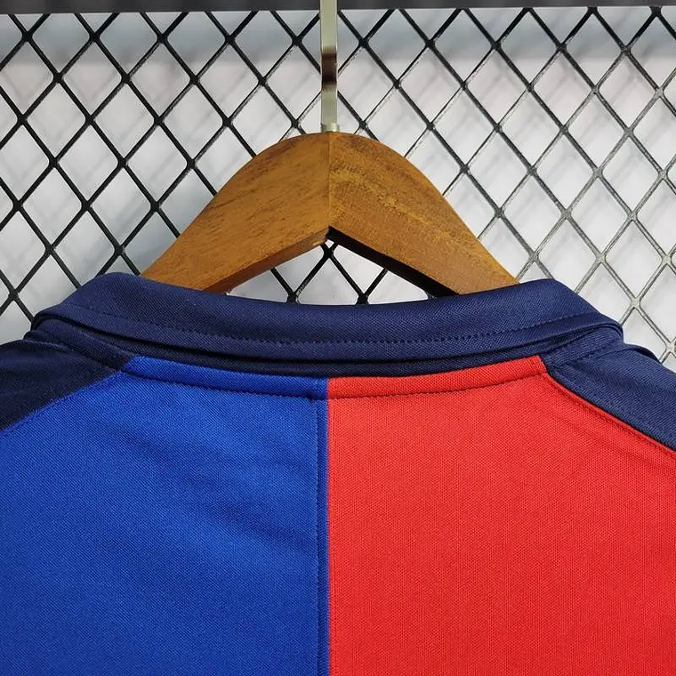 Barcelona 1899-1999 Centenary Edition: A Camisola que Celebra 100 Anos de História Culé 7