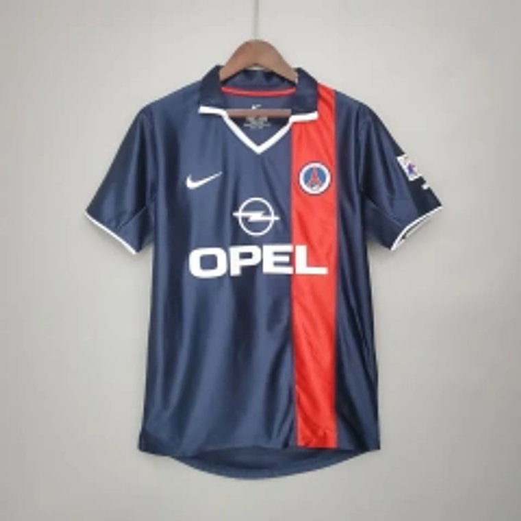 Camisola Retro PSG 2001/2002 RONALDINHO 21: A Magia de Ronaldinho em Paris 2
