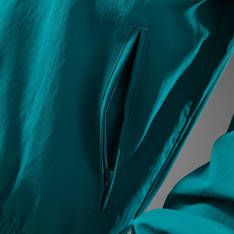 FC Porto 98 Retro Windbreaker: O Corta-Vento Dupla Face que Eterniza a Conquista da Europa 9