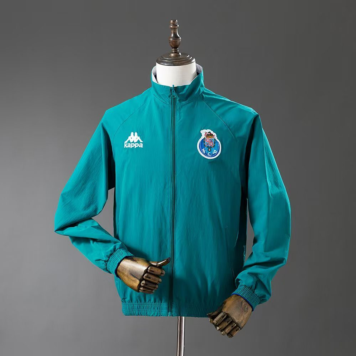 FC Porto 98 Retro Windbreaker: O Corta-Vento Dupla Face que Eterniza a Conquista da Europa 3