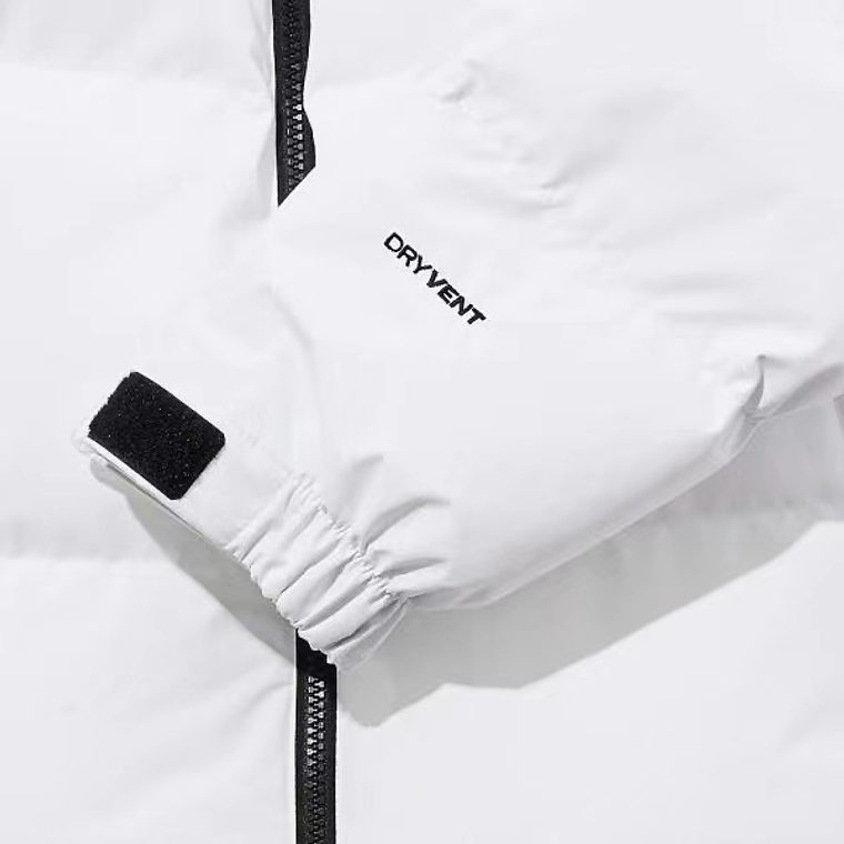 North Face Urban Explorer Trench Coat: A Fusão Perfeita Entre a Elegância Citadina e a Performance Outdoor 5