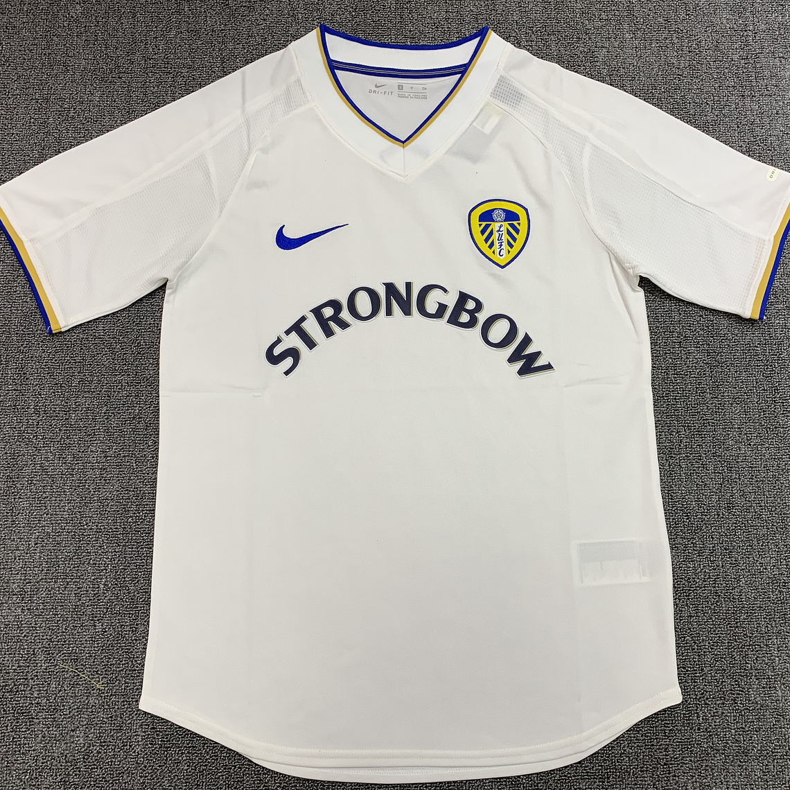 Camisola Retro Leeds 2000/01 - S a 2XL 1