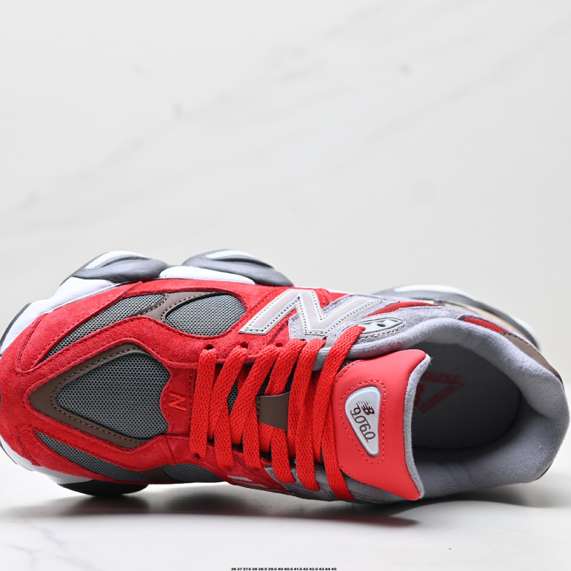 Ténis New Balance NB 9060 - Cinza-Vermelho - 36 a 45 6
